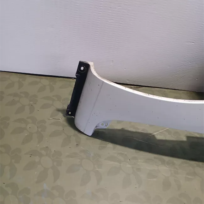 Parafango anteriore sinistro