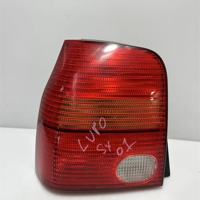 Fanale posteriore sinistro