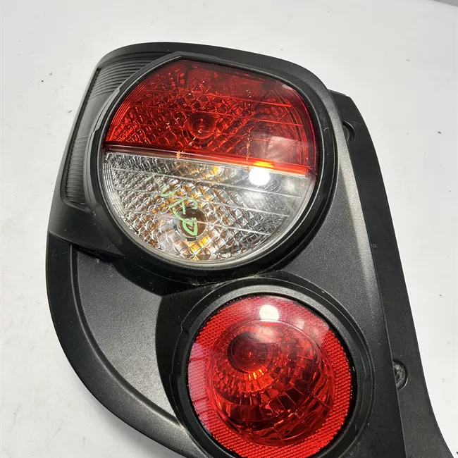 Fanale posteriore sinistro