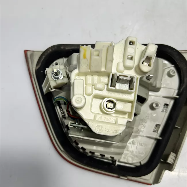 Fanale posteriore parte interno sinistro