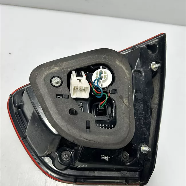 Fanale posteriore parte interno sinistro Led