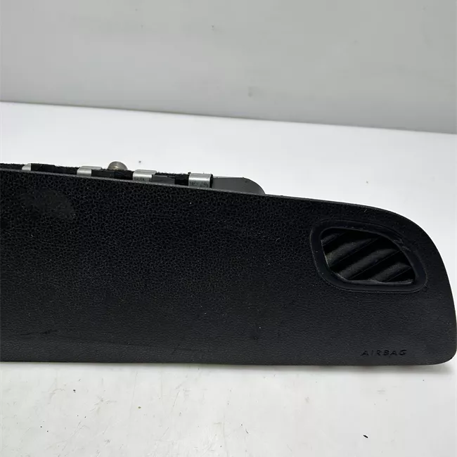 Dispositivo airbag lato passeggero