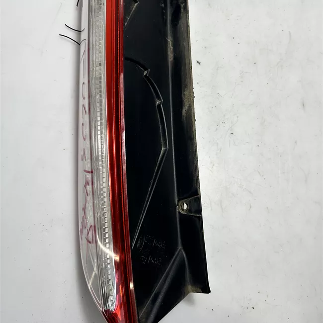 Fanale posteriore sinistro