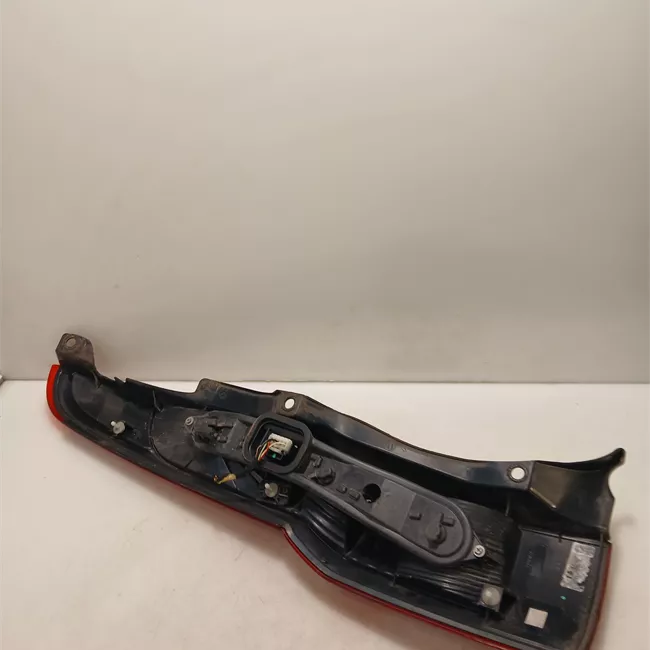 Fanale posteriore destro 11/04<