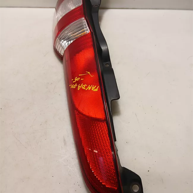 Fanale posteriore destro 11/04<