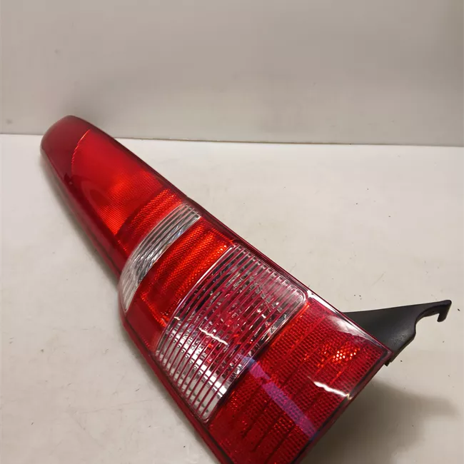 Fanale posteriore sinistro 11/04>