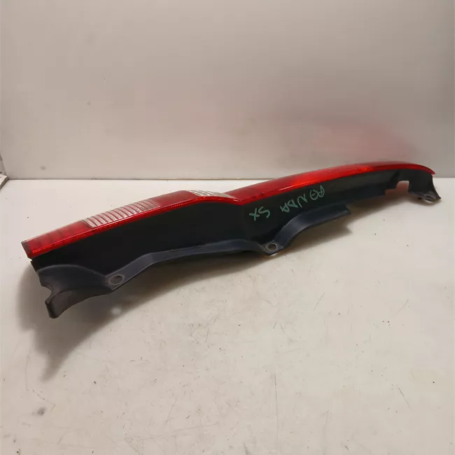 Fanale posteriore sinistro 11/04>