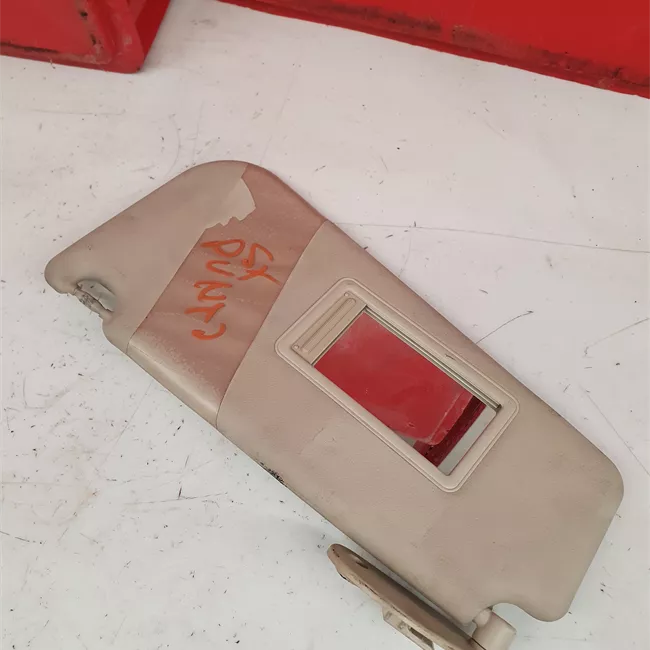 Aletta parasole parabrezza sinistra con specchio