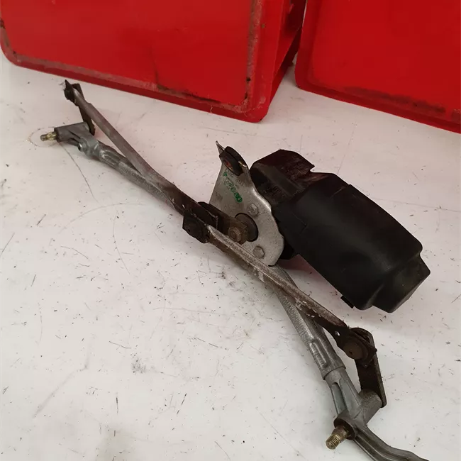 Motorino tergiparabrezza