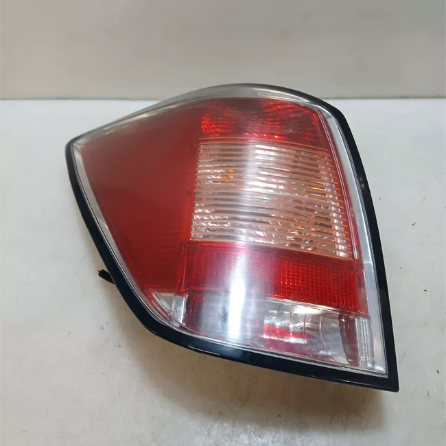 Fanale posteriore sinistro