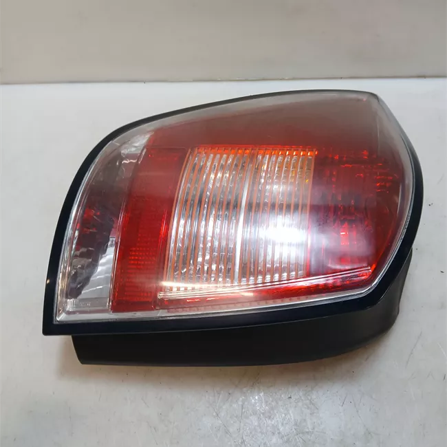 Fanale posteriore sinistro