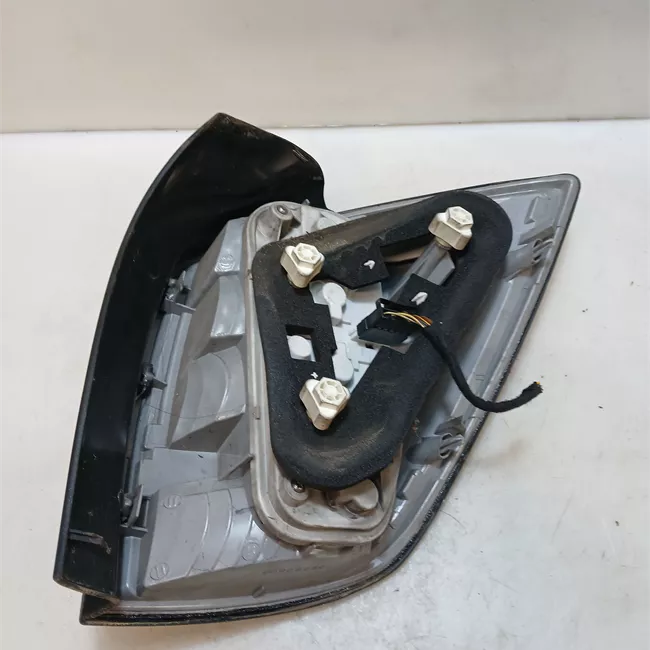 Fanale posteriore sinistro