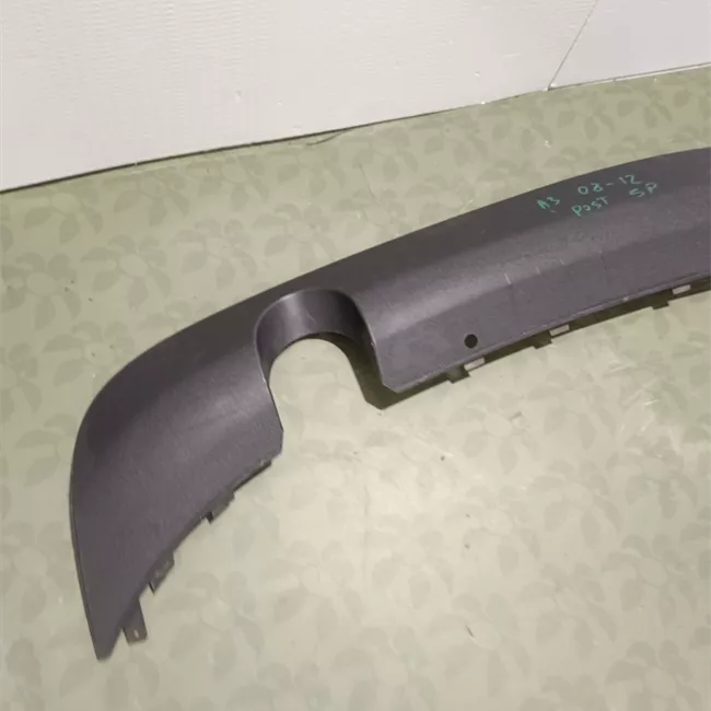 Spoiler paraurti posteriore