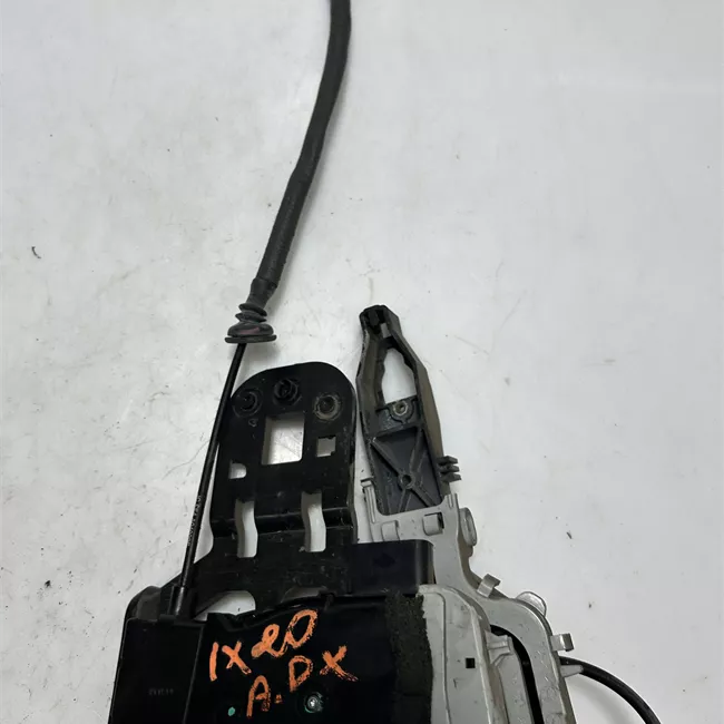 Serratura porta anteriore destra