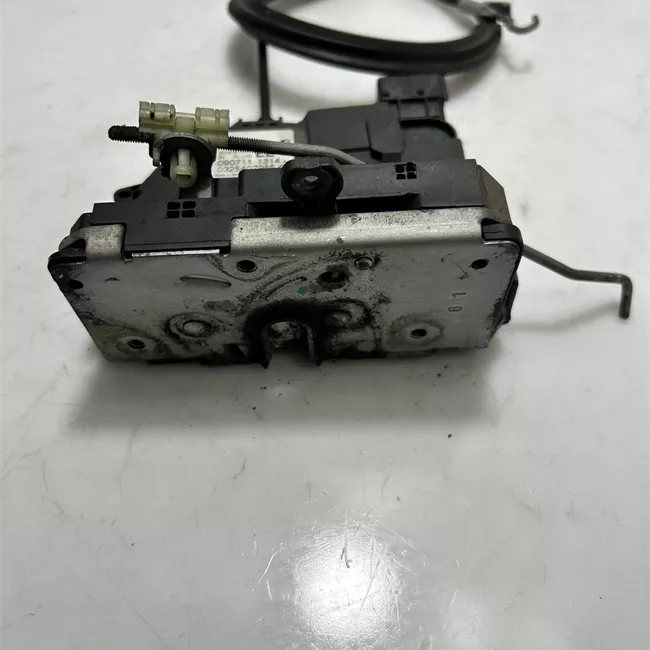 Serratura porta anteriore sinistra