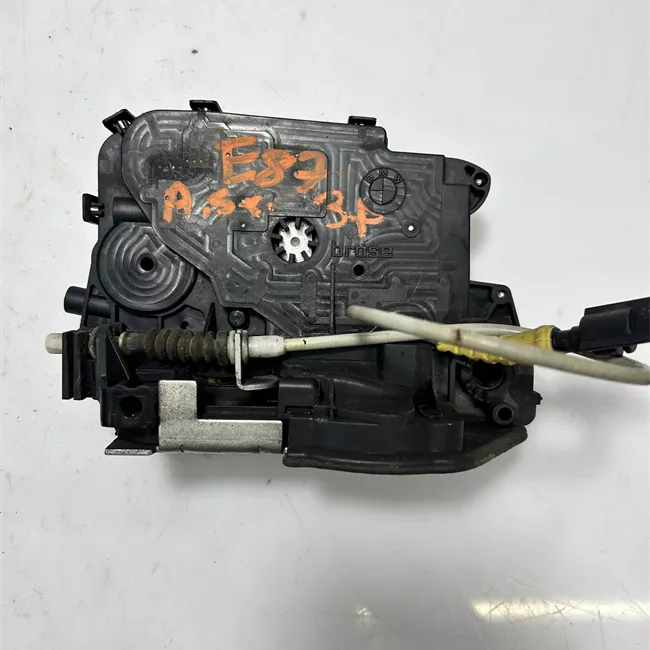 Serratura porta anteriore sinistra