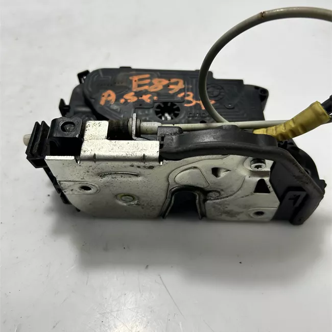 Serratura porta anteriore sinistra