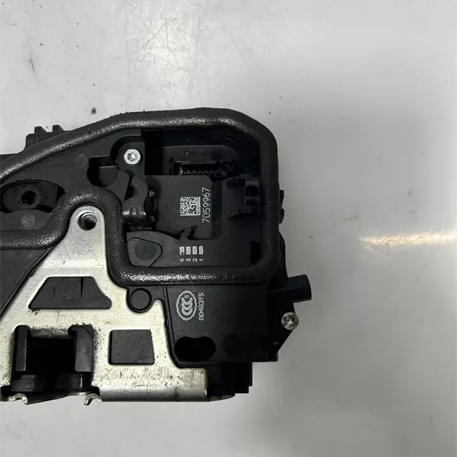 Serratura porta anteriore sinistra