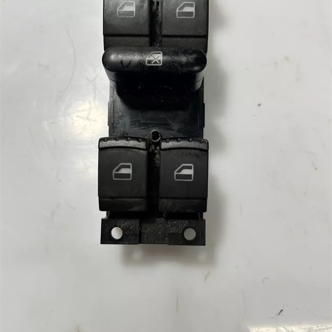 Blocco comandi alzacristalli con cristalli post elettrici