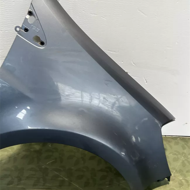 Parafango anteriore destro cerchi 16