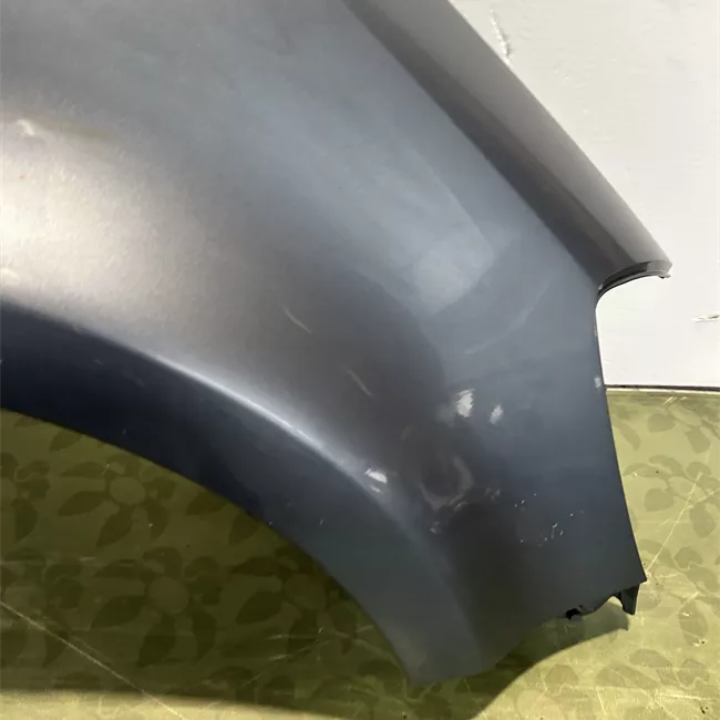 Parafango anteriore destro cerchi 16