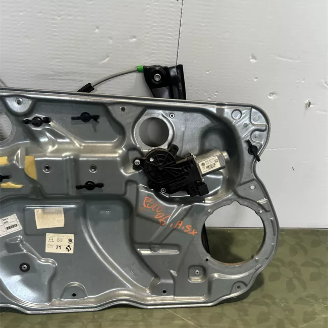 Alzacristallo porta anteriore sinistro elettrico