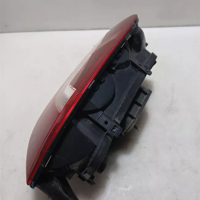 Fanale posteriore sinistro