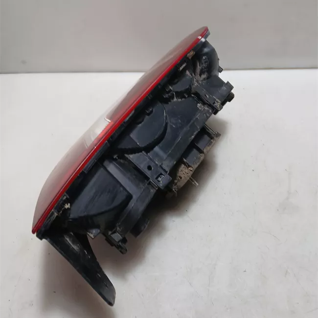 Fanale posteriore sinistro