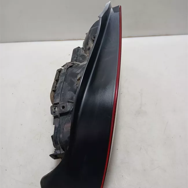 Fanale posteriore sinistro