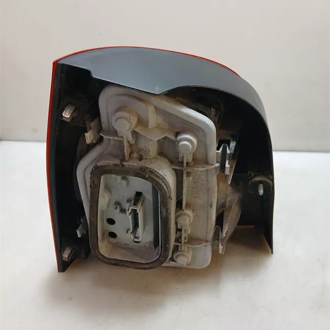 Fanale posteriore destro