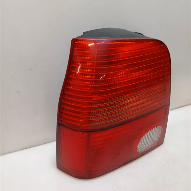 Fanale posteriore sinistro