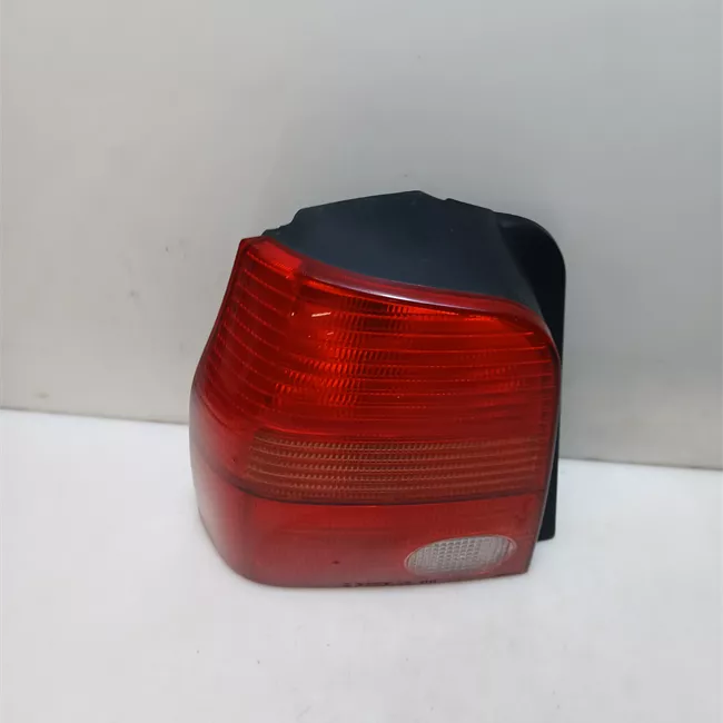 Fanale posteriore sinistro