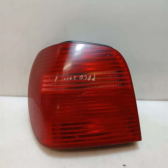 Fanale posteriore sinistro