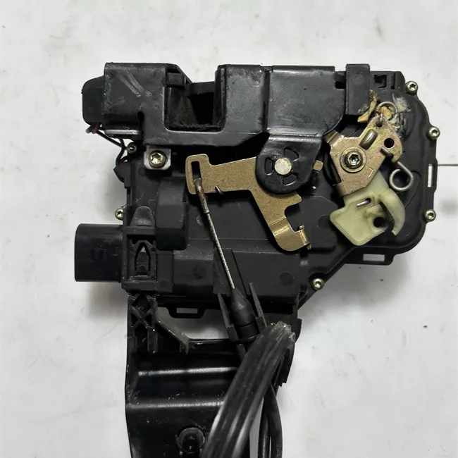 Serratura porta posteriore sinistra