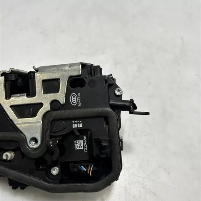 Serratura porta anteriore destra