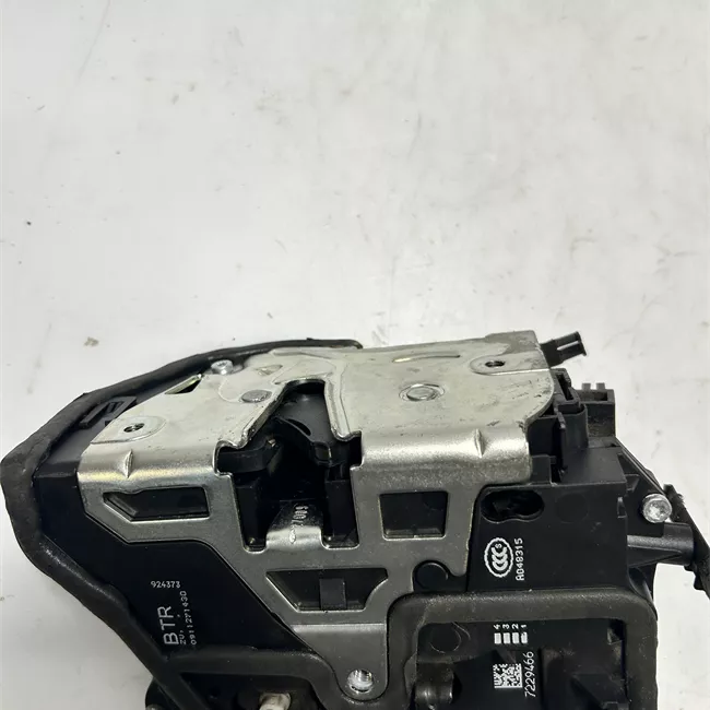 Serratura porta anteriore destra