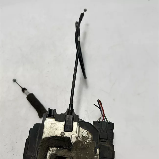 Serratura porta anteriore sinistra