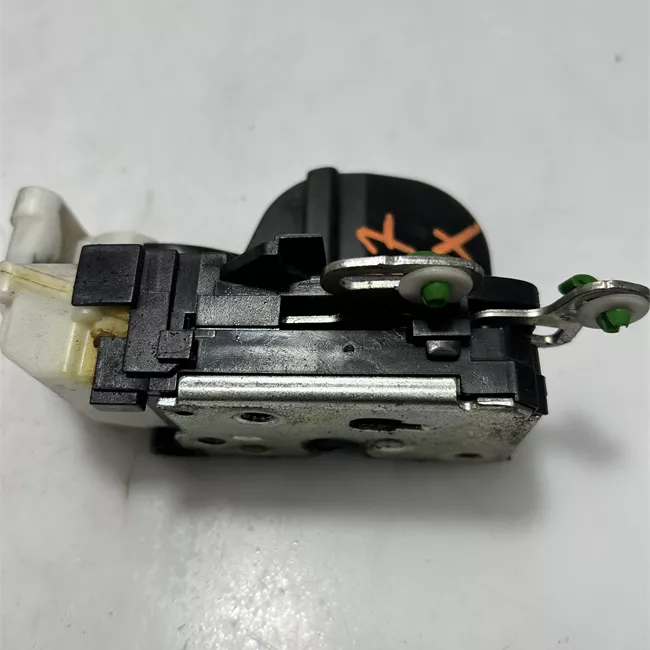 Serratura chiusura centralizzata porta anteriore sinistra