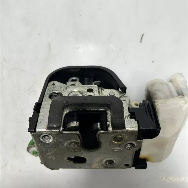 Serratura chiusura centralizzata porta anteriore sinistra