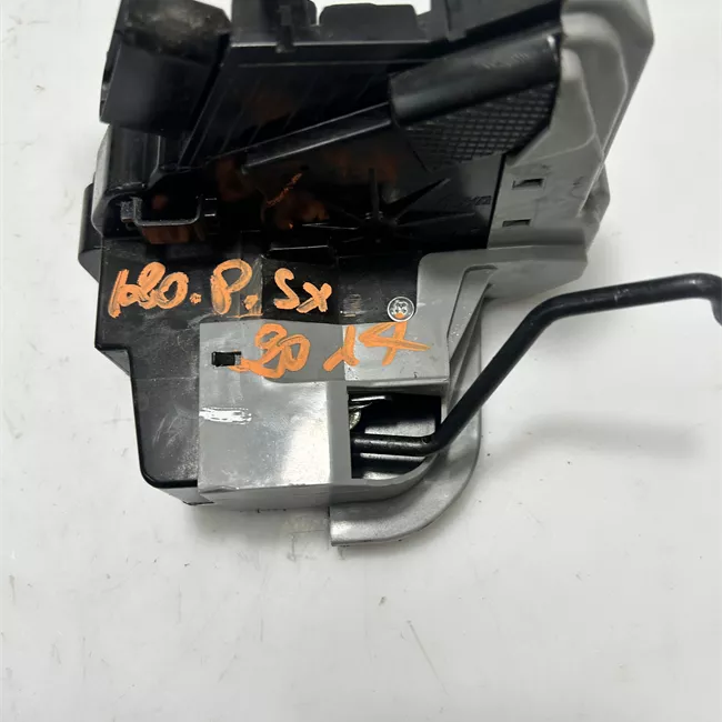 Serratura porta posteriore sinistra