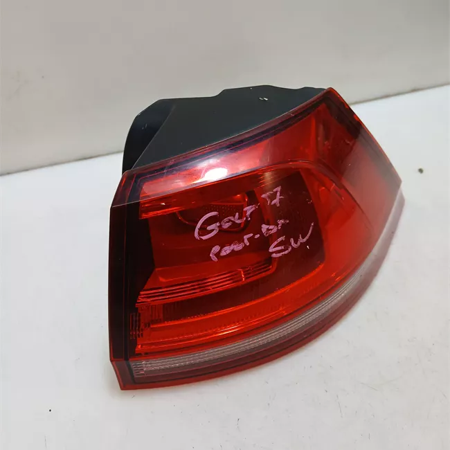 Fanale posteriore parte esterno destro