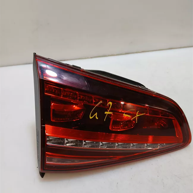 Fanale posteriore parte interno sinistro Led