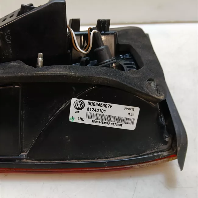 Fanale posteriore parte interno sinistro Led