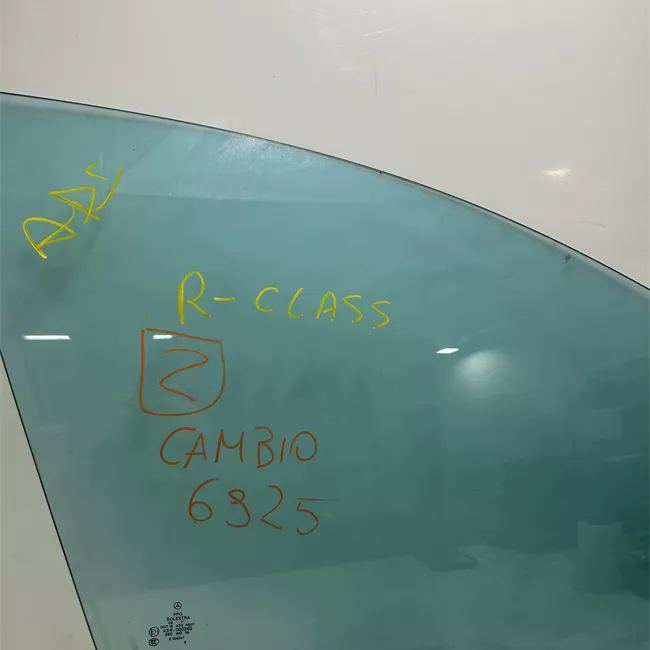 Scendente porta anteriore destro