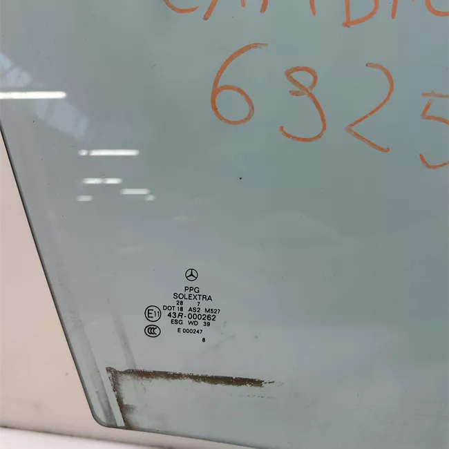 Scendente porta anteriore destro