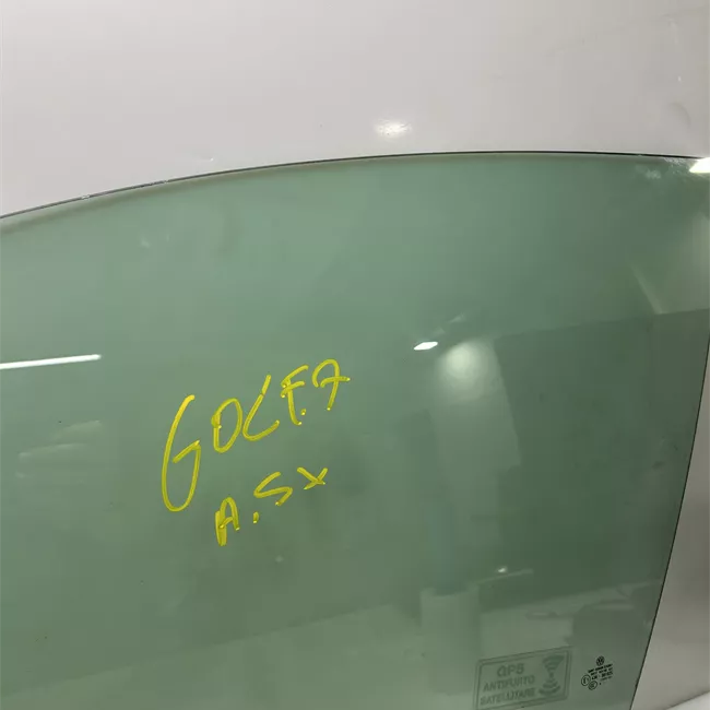 Scendente porta anteriore sinistro verde