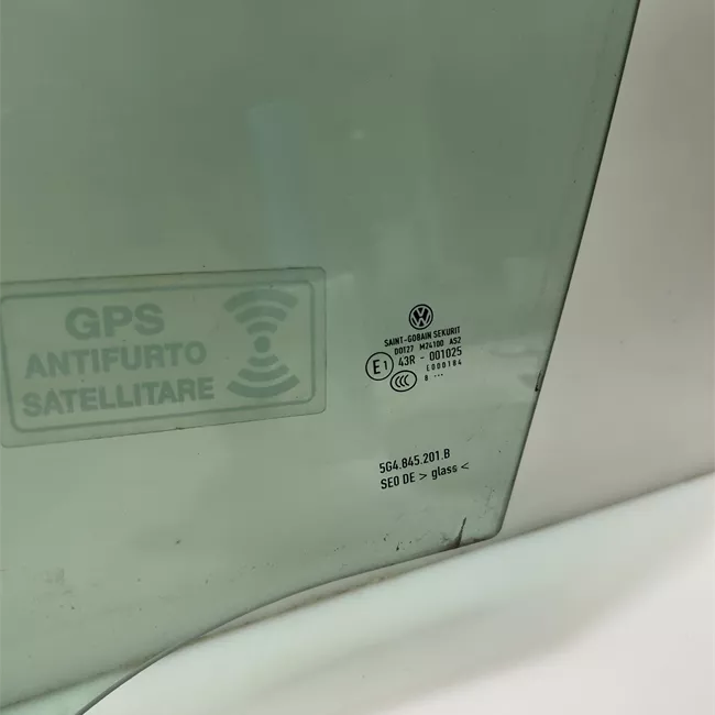 Scendente porta anteriore sinistro verde