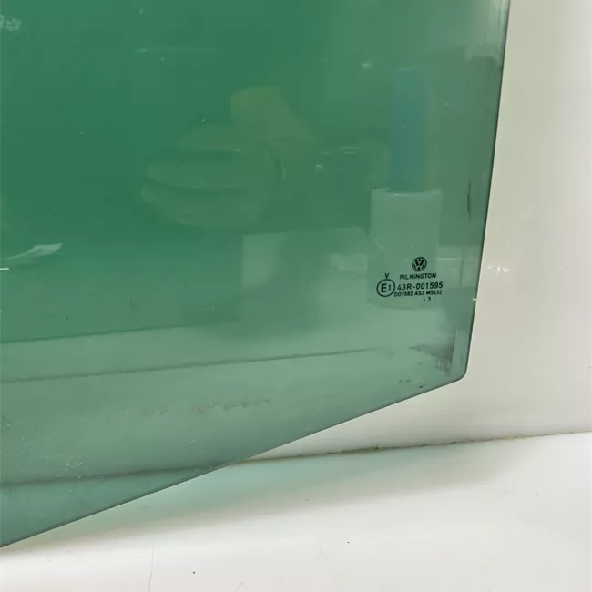 Scendente porta posteriore sinistro Oscurati