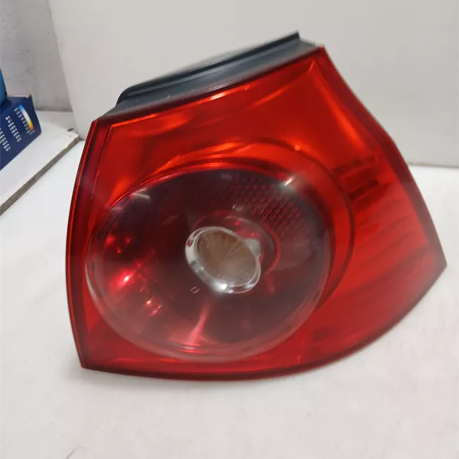 Fanale posteriore parte esterno destro