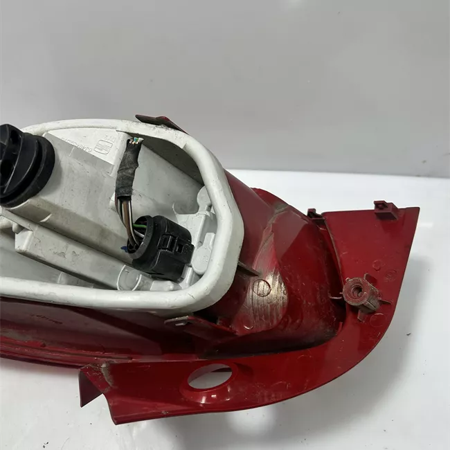 Fanale posteriore sinistro